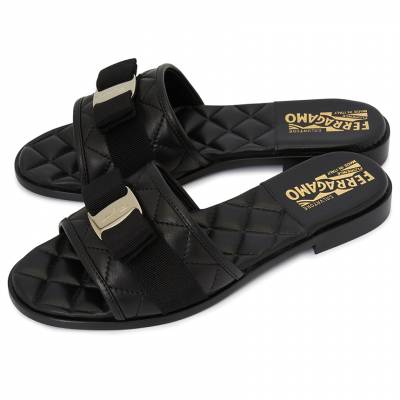 페라가모(FERRAGAMO) 바라 보우 여성 슬리퍼 (발볼C) LOVEC Q 1CM NERO 0753739