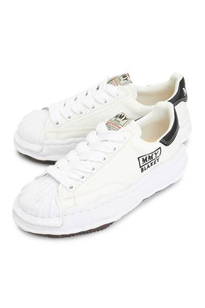 메종미하라야스히로(MAISON MIHARA YASUHIRO) 블래이키 오리지널 솔 스니커즈 (남여공용) A08FW735 WHITE