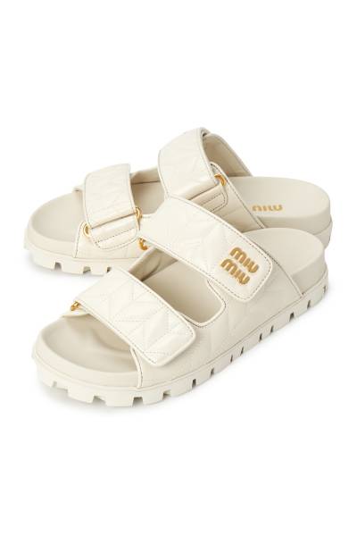 미우미우(MIUMIU) 마테라쎄 여성 슬리퍼 5XX640 88T F0009