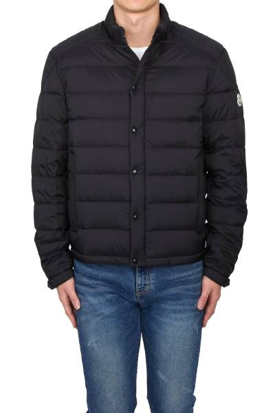 몽클레어(MONCLER) 셀브스 남성 패딩 점퍼 1A00023 597YD 999