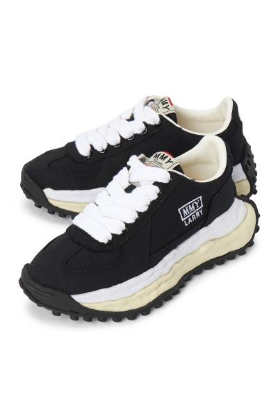 메종미하라야스히로(MAISON MIHARA YASUHIRO) 래리 오리지널 솔 스니커즈 (남여공용) A14FW704 BLACK