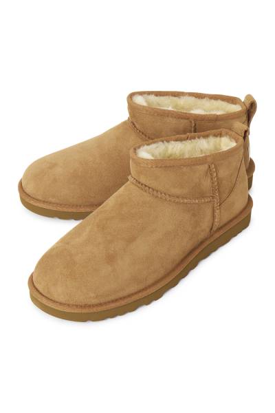 어그(UGG) 클래식 울트라 미니 남성 앵클 부츠 1137391 CHE
